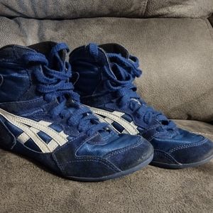 Asics Kids Wrestling Shoes size 3.5